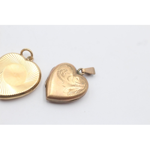 212 - 3 X 9ct Back & Front Gold Vintage Etched Heart Lockets (9.9g)