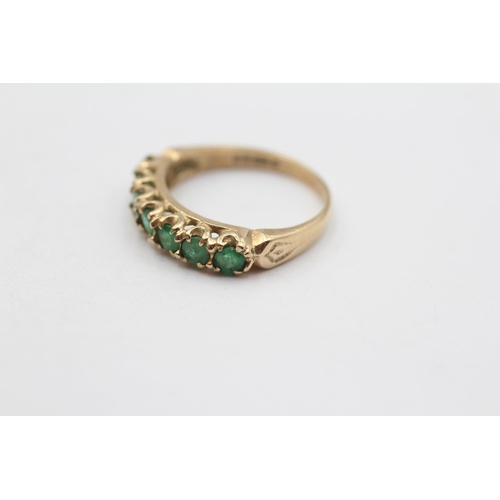 1 - 9ct Gold Emerald Seven Stone Ring (2.2g) Size L