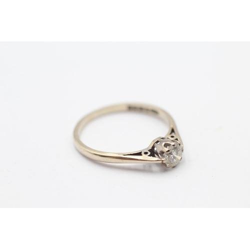 104 - 18ct Gold Round Brilliant Cut Diamond Single Stone Ring (2.2g) Size O