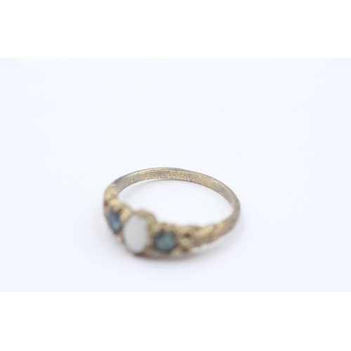 135 - 9ct Gold Sapphire & White Opal Three Stone Ring (2.7g) Size P