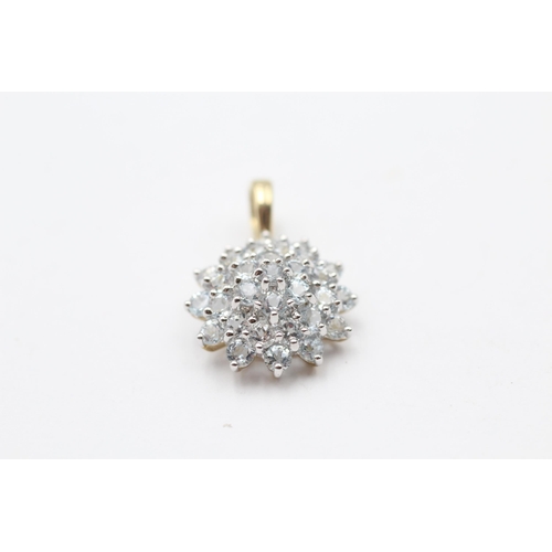 136 - 9ct Gold White Gemstone Cluster Pendant (2.3g)