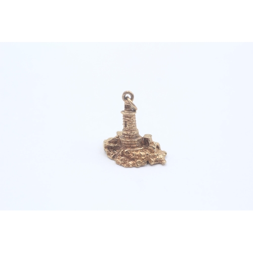 138 - 9ct Gold Lighthouse Pendant (2.5g)