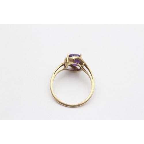 146 - 9ct Gold Amethyst Single Stone Ring With Diamond Sides (1.9g) Size O