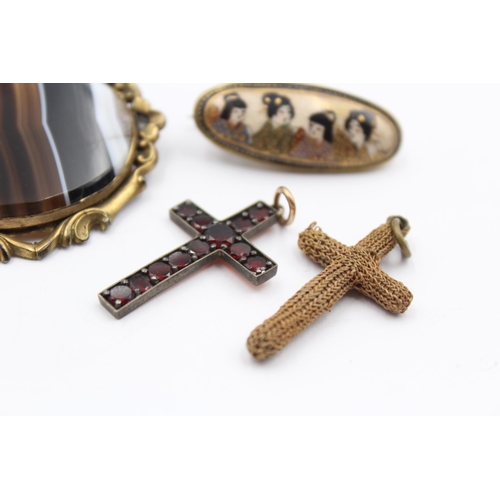 154 - A Collection Of Antique Jewellery Including A Garnet Cross And A Satsuma Ware Brooch (43g)