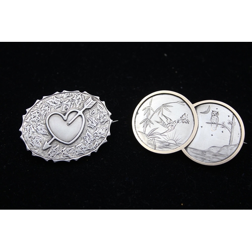 172 - Two Victorian Silver Aesthetic Movement Brooches (18g)