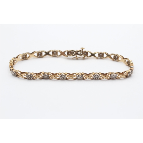 45 - 9ct Gold Diamond Fancy Link Bracelet (8.5g)