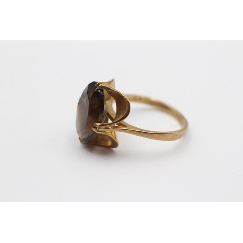 48 - 9ct Gold Smoky Quartz Sigle Stone Cocktail Ring (4.2g) Size M