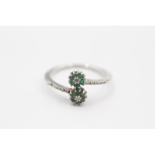 76 - 18ct White Gold Diamond & Emerald Floral Cluster Ring (2.9g) Size P