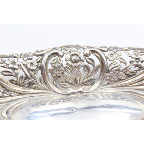 226 - Antique Victorian Hallmarked 1876 Birmingham STERLING SILVER Vanity Tray (81g)