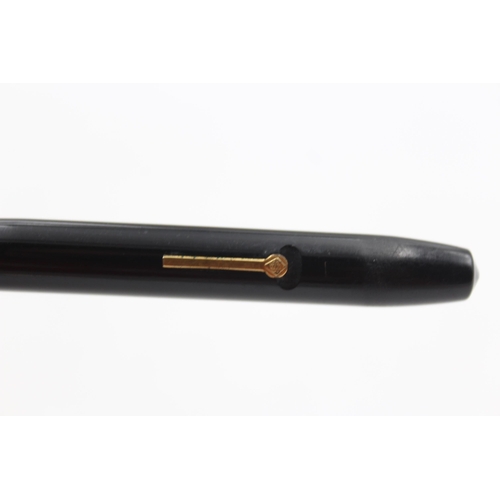 263 - Vintage CONWAY STEWART 36 Black FOUNTAIN PEN w/ 14ct Gold Nib WRITING