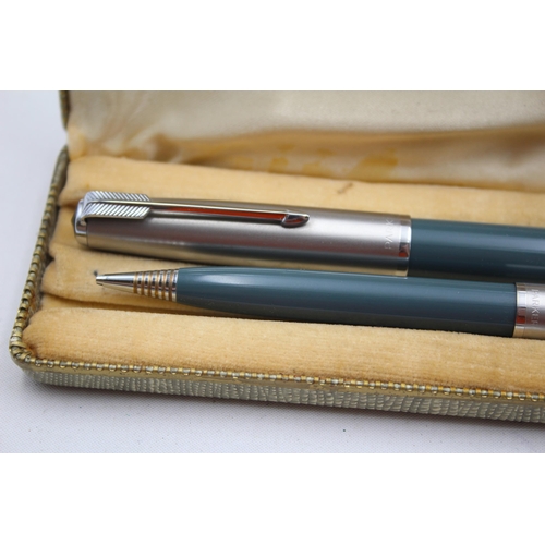 290 - Vintage PARKER 51 Grey FOUNTAIN PEN w/ Brushed Steel Cap, Pencil, Original Box