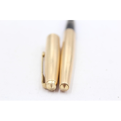 300 - Vintage PARKER 61 Rolled Gold FOUNTAIN PEN w/ Gold Plate Nib WRITING (21g)