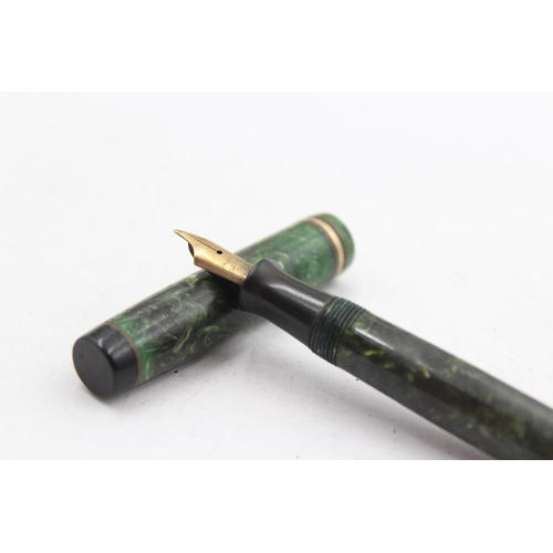 268 - Vintage PARKER Duofold Green Fountain Pen w/ 14ct Gold Nib WRITING