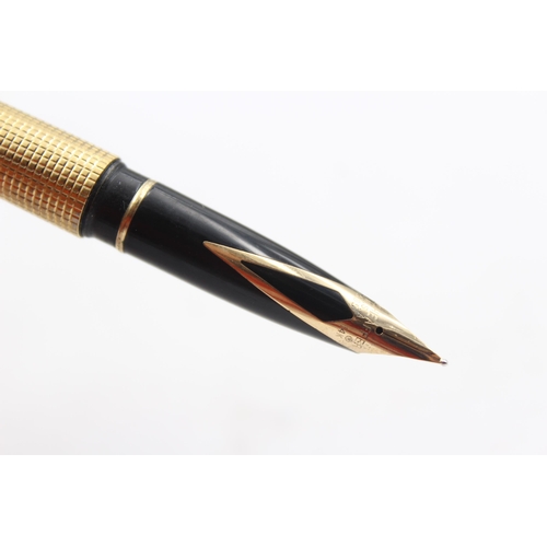 279 - Vintage SHEAFFER Targa Gold Plated  Fountain Pen w/ 14ct Gold Nib WRITING (23g)