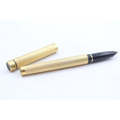 279 - Vintage SHEAFFER Targa Gold Plated  Fountain Pen w/ 14ct Gold Nib WRITING (23g)