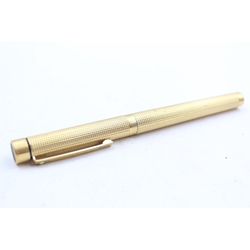 279 - Vintage SHEAFFER Targa Gold Plated  Fountain Pen w/ 14ct Gold Nib WRITING (23g)