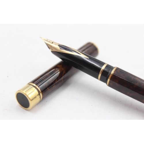 281 - Vintage SHEAFFER Targa Brown Lacquer Fountain Pen w/ 14ct Gold Nib WRITING