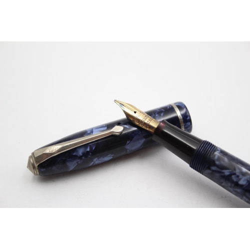 285 - Vintage CONWAY STEWART 75 Navy FOUNTAIN PEN w/ 14ct Gold Nib WRITING