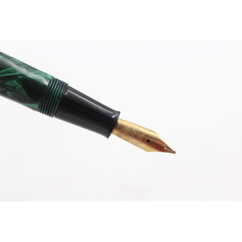 287 - Vintage CONWAY STEWART 85 Green FOUNTAIN PEN w/ 14ct Gold Nib WRITING