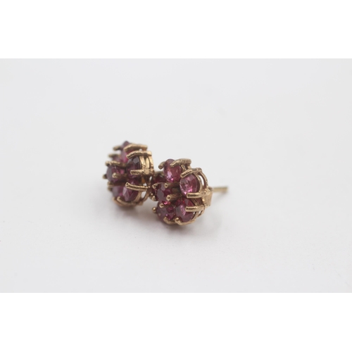 104 - 9ct Gold Ruby Stud Earrings (1.6g)