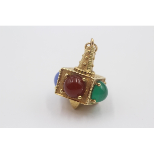 117 - 18ct Gold Tiger's Eye, Carnelian, Chrysoprase & Chalcedony Ornate Pendant (6g)