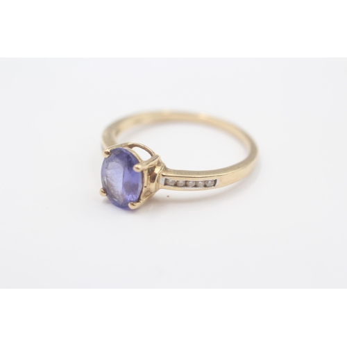 130 - 14ct Gold Tanzanite & Diamond Eleven Stone Dress Ring (2.3g) Size  P