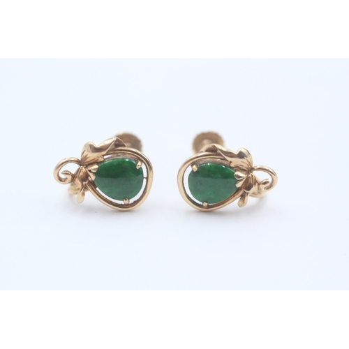 132 - 14ct Gold Jade Floral Screw-Back Earrings (3.6g)