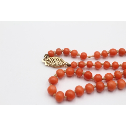 136 - 9ct Gold Clasp Coral Beads Single Strand Necklace (10.9g)