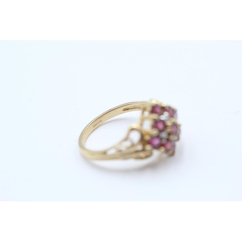 65 - 9ct Gold Diamond & Garnet Cluster Ring (3.2g) Size  M