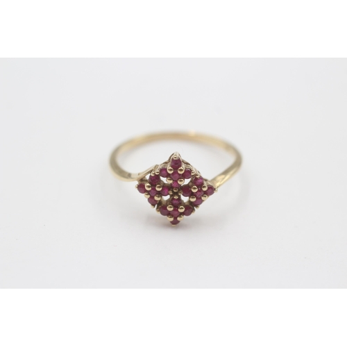 96 - 9ct Gold Synthetic Ruby Cluster Ring (1.7g) Size  P