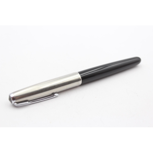 318 - Vintage PARKER 51 Black FOUNTAIN PEN w/ Brushed Steel Cap WRITING Cased