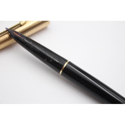 330 - Vintage PARKER 61 Black FOUNTAIN PEN w/ Part Chalk Mark, Rolled Gold Cap Etc