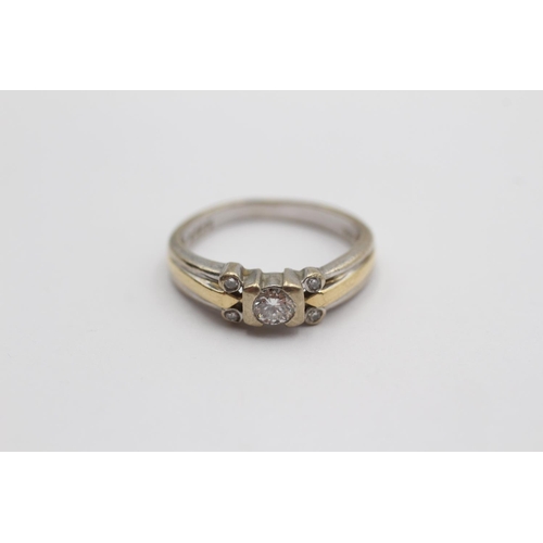 119 - 18ct White & Yellow Gold Diamond Dress Ring (4g) Size  J