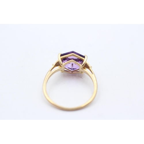 156 - 9ct Gold Fancy Cut Amethyst Single Stone Ring With Diamond Sides (2.2g) Size  P