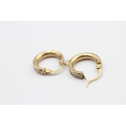 30 - 2 X 9ct Gold Cz Set Hoop Earrings (4.8g)