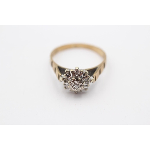 52 - 9ct Gold Diamond Floral Cluster Ring (2.5g) Size  M 1/2