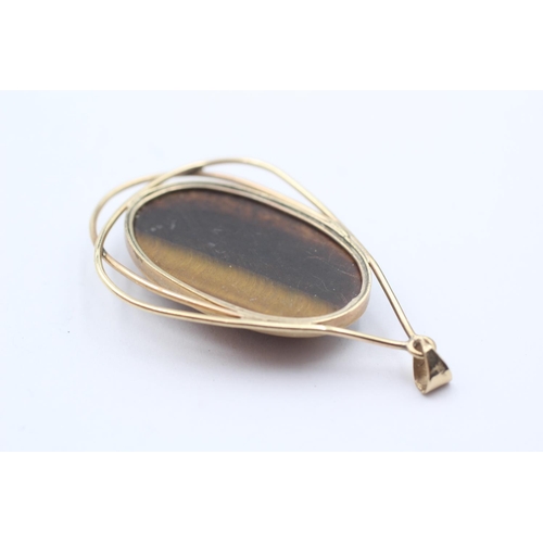 73 - 9ct Gold Tiger's Eye Pendant Necklace (9g)