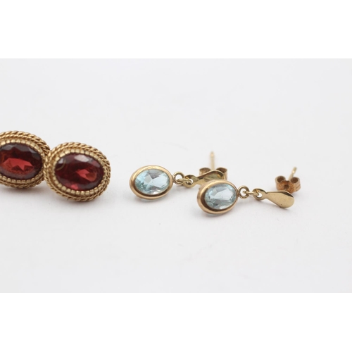 76 - 3 X 9ct Gold Paired Gemstone Earrings Inc. Garnet & Blue Topaz (4.4g)