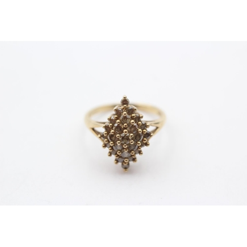 92 - 9ct Gold Diamond Cluster Ring (2.8g) Size  M