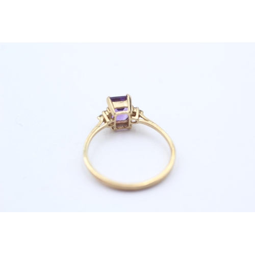 132 - 9ct Gold Diamond & Amethyst Trefoil Ring (1.5g) Size  P