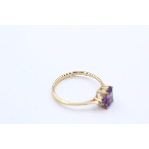 132 - 9ct Gold Diamond & Amethyst Trefoil Ring (1.5g) Size  P