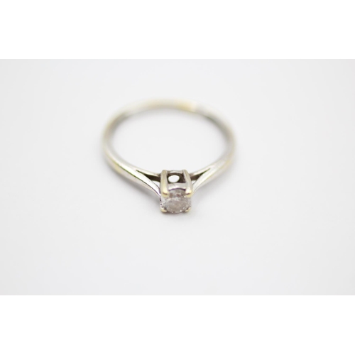 135 - 18ct White Gold Round Brilliant Cut Diamond Single Stone Ring (1.8g) Size  M