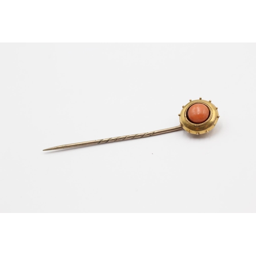 167 - 18ct Gold Etruscian Revival Coral Set Stick Pin - 9ct Gold Pin (1.5g)