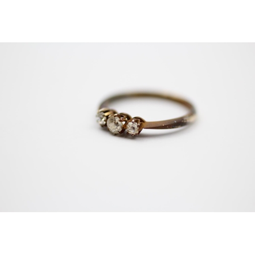 170 - 18ct Gold Old Mine Cut Diamond Trilogy Ring (2.7g) Size  M