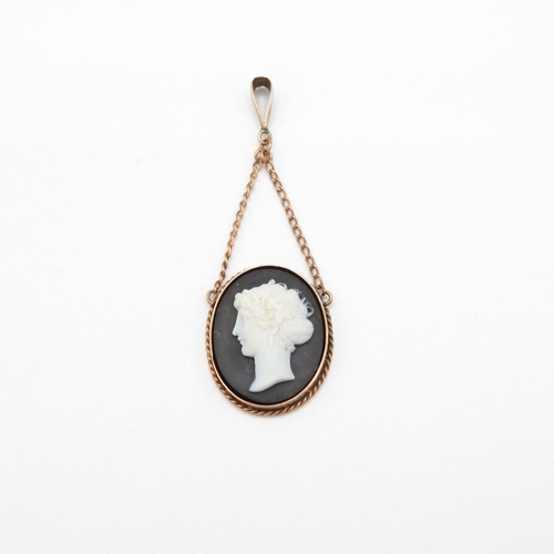 97 - 9ct Gold Agate Cameo Pendant Necklace Depicting A Side Profile (4.8g)