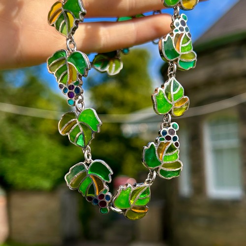 205 - A Silver Stained Glass Effect Grape Design Necklace By The Metropolitan Museum Of Art (66g)