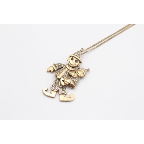 15 - 9ct Gold Vintage Diamond And Sapphire Clown Parent-And-Child Pendant Necklace (4.1g)