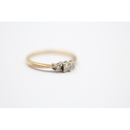 17 - 9ct Gold Princess Cut Diamond Set Trilogy Ring (1.7g) Size P