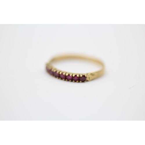 28 - 9ct Gold Vintage Ruby Set Eternity Ring (1.4g) Size O