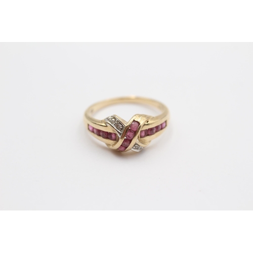33 - 9ct Gold Ruby And Diamond Set Crossover Ring (2.2g) Size M